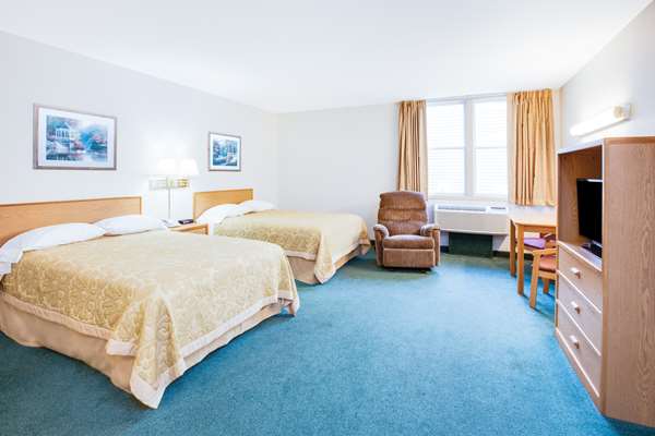  - Super 8 Hotel Brooklyn