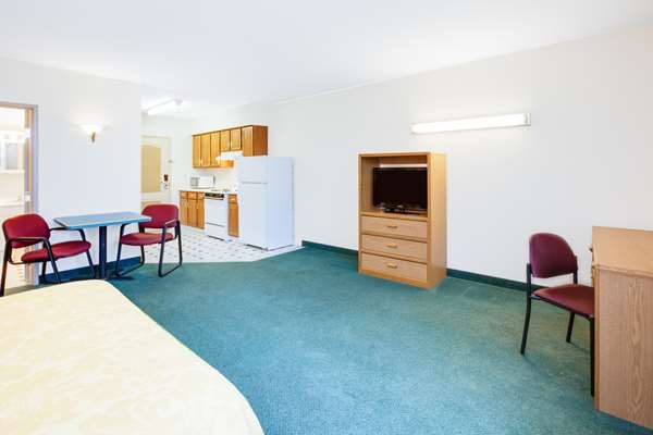  - Super 8 Hotel Brooklyn