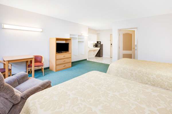  - Super 8 Hotel Brooklyn