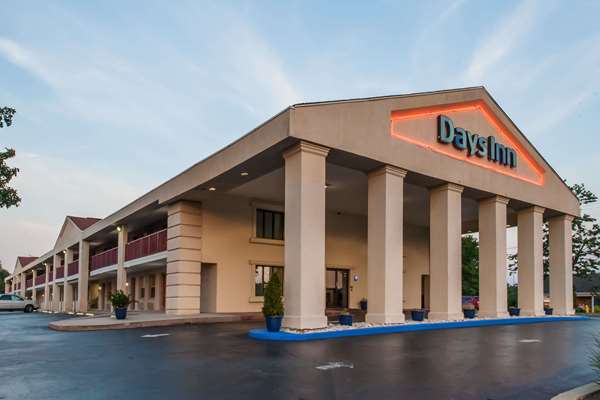 Exterior view - Days Inn Wilmington