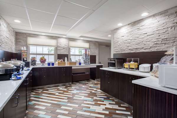  - Days Inn Wilmington