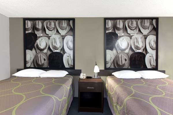  - Super 8 Hotel North Victoria