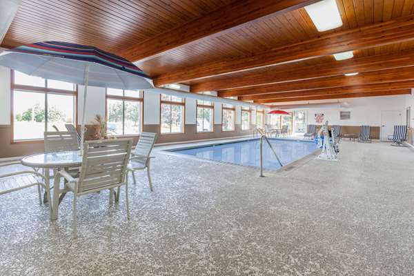 Pool - Days Inn Imlay City
