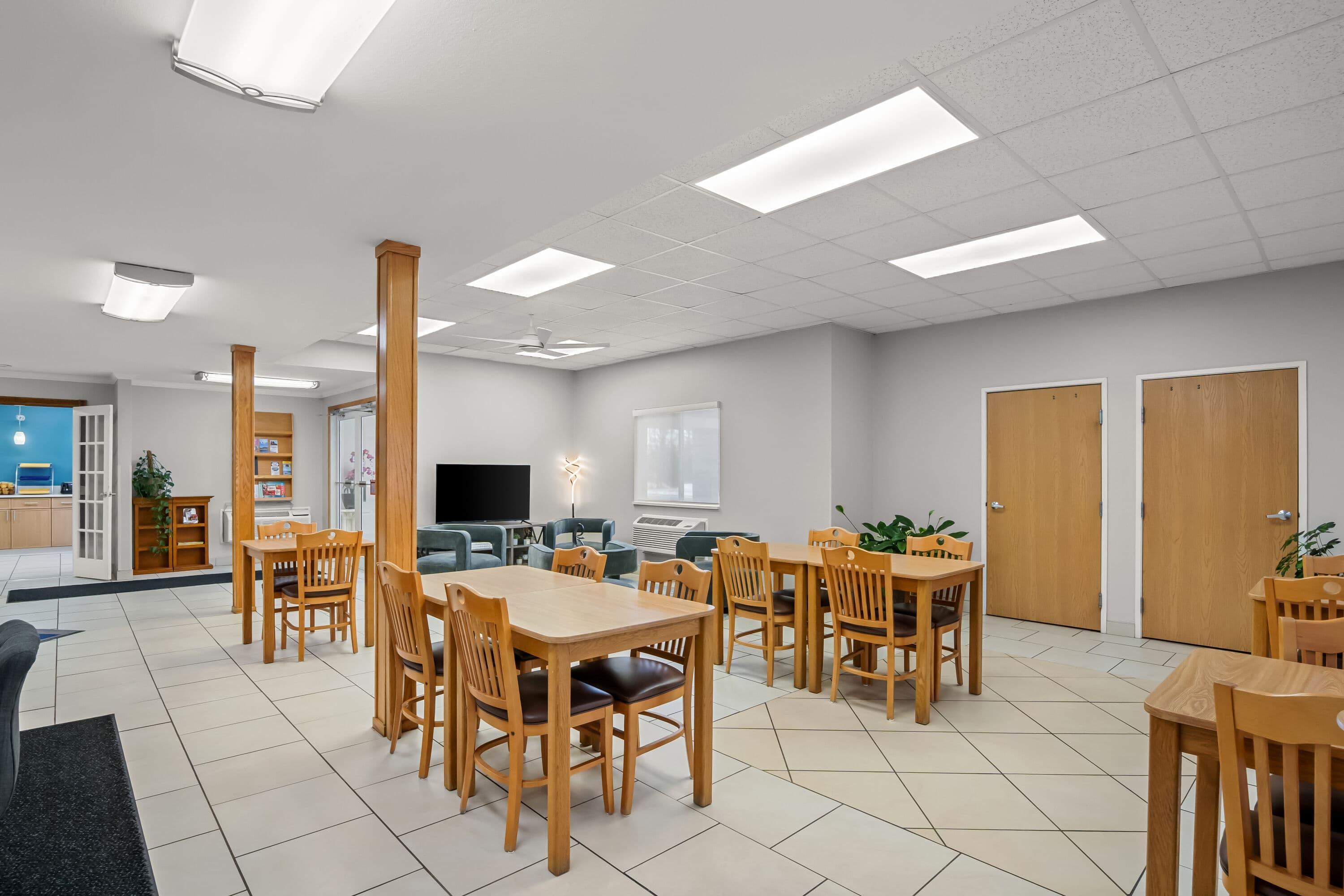 Lobby | Days Inn by Wyndham Imlay City