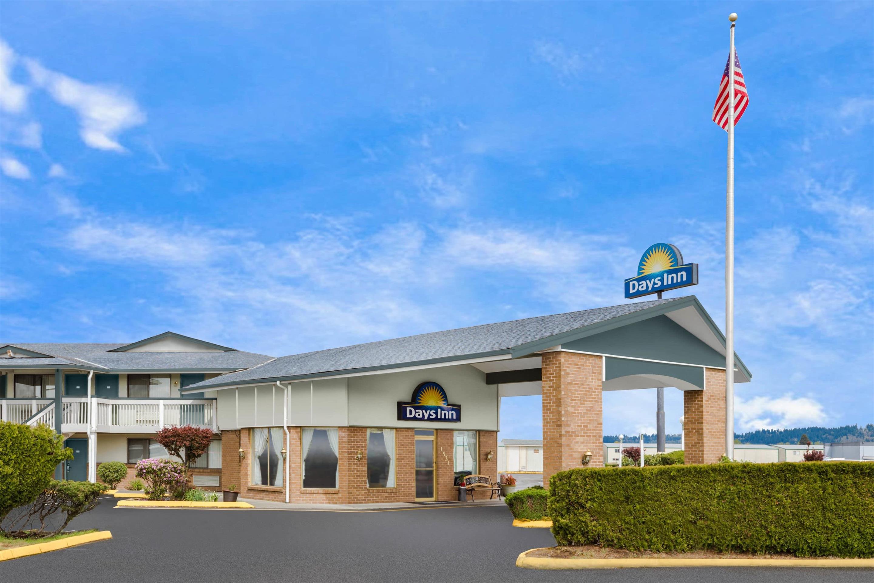Exterior | Days Inn by Wyndham Auburn