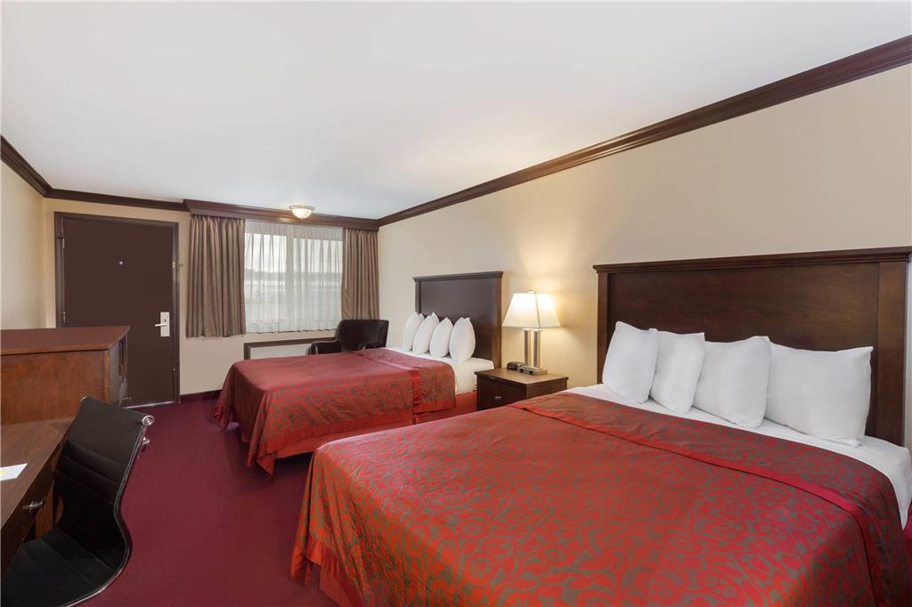 DAYS INN BY WYNDHAM, AUBURN, photo 3