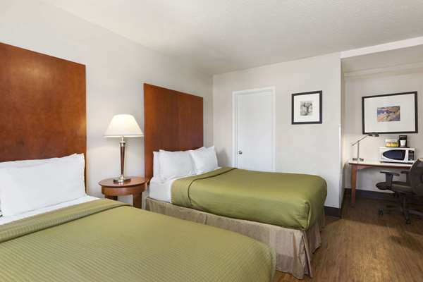  - Thriftlodge Saskatoon