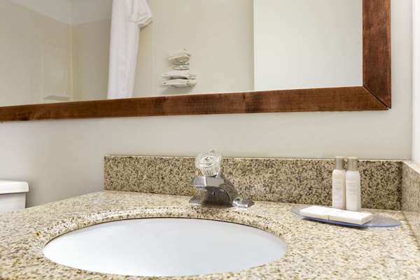  - Thriftlodge Saskatoon