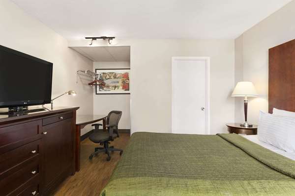  - Thriftlodge Saskatoon