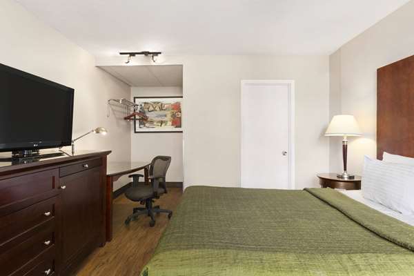  - Thriftlodge Saskatoon