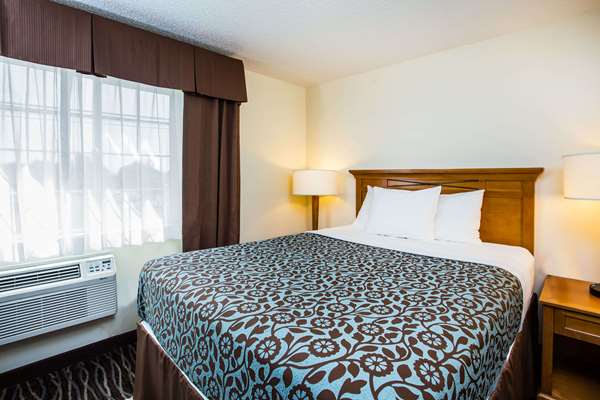 Suite - Days Inn Yakima - I-82, Exit 31