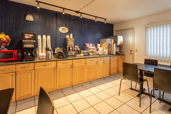 Amenities - Super 8 Motel Wooster