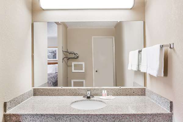  - Travelodge Ridgeway