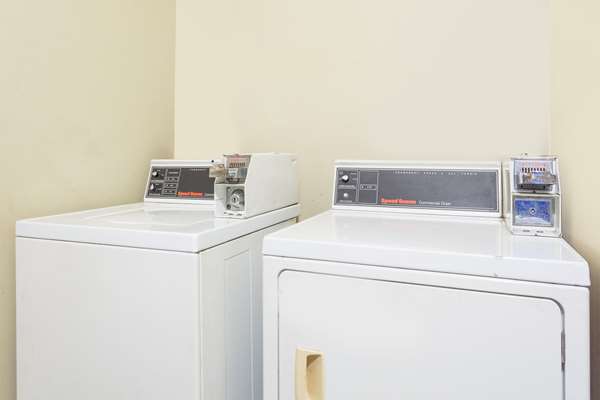 Amenities - Travelodge Ridgeway