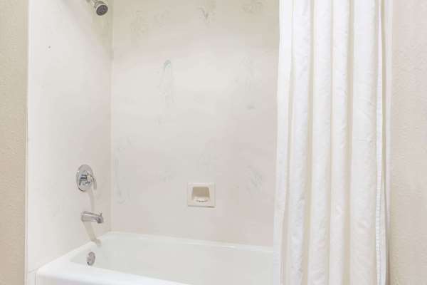  - Super 8 Motel Mountain View