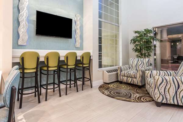  - Super 8 Motel Mountain View