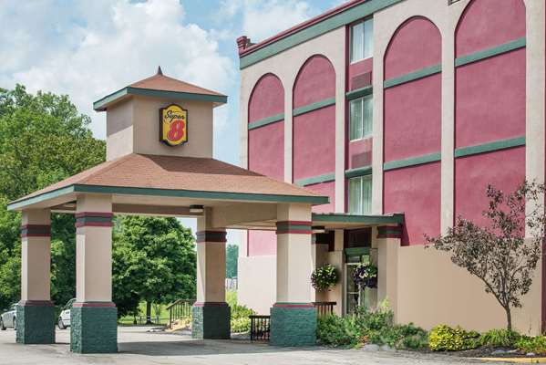 Exterior view - Super 8 Hotel Erie - I-90, Exit 27