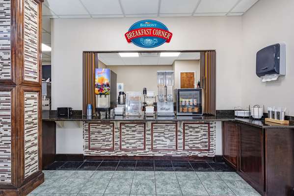  - Baymont Inn & Suites Midway - I-10, Exit 192