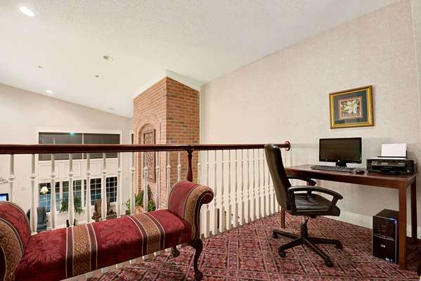 Conference Area - Days Inn Lisbon