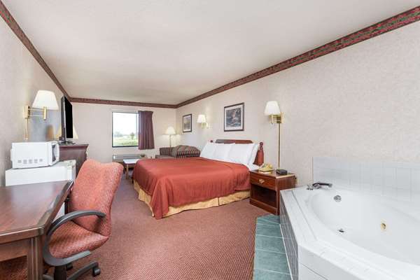  - Days Inn Royston