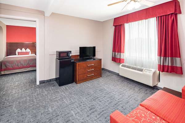 Suite - Ramada Limited Hotel Alpharetta
