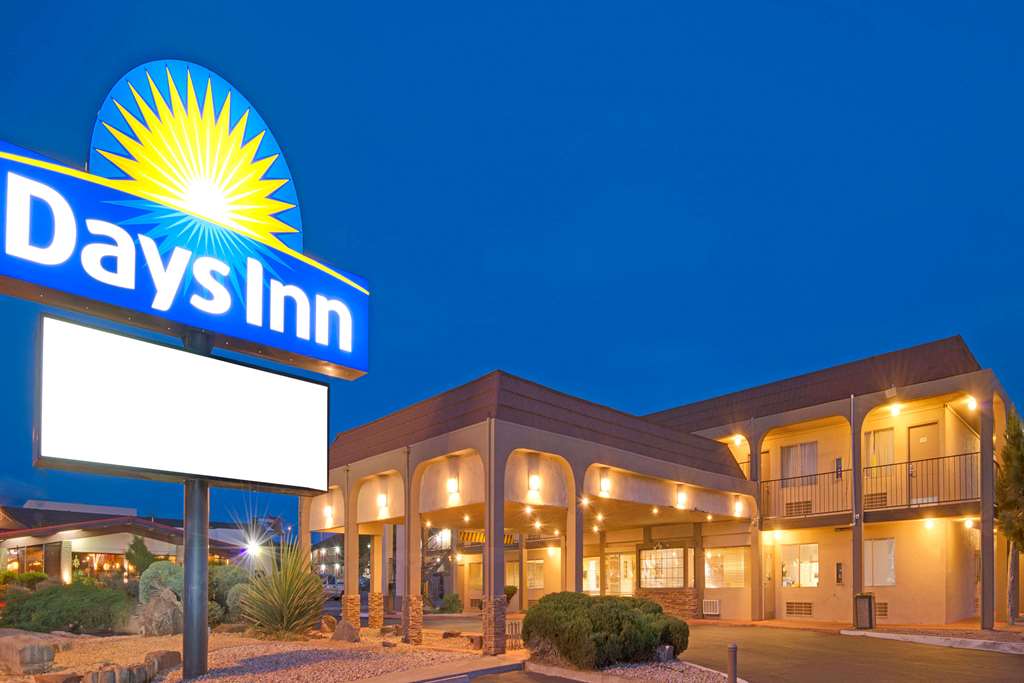 Tree Inn & Suites Albuquerque
