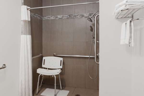  - Super 8 Motel Santa Clarita