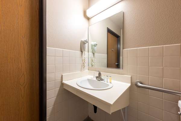  - Super 8 Hotel Quartzsite - I-10, Exit 17