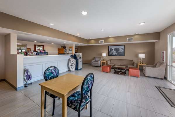  - Super 8 Hotel Quartzsite - I-10, Exit 17