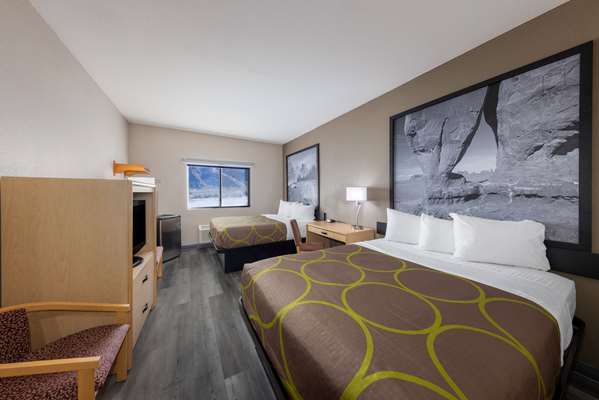  - Super 8 Hotel Quartzsite - I-10, Exit 17