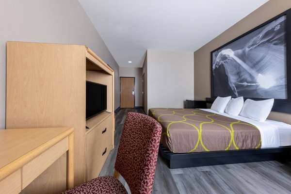  - Super 8 Hotel Quartzsite - I-10, Exit 17