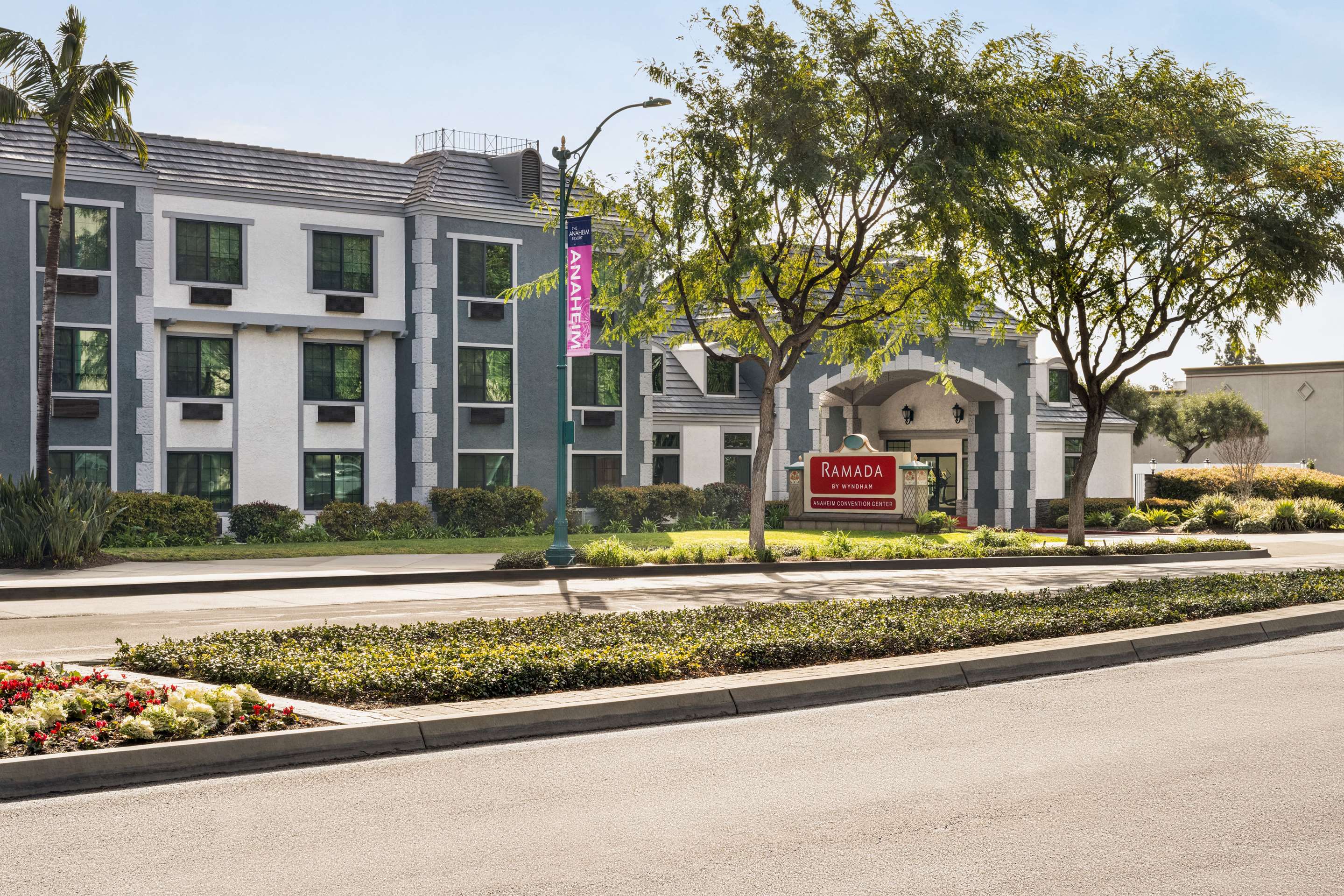 Exterior | Ramada by Wyndham Anaheim Convention Center