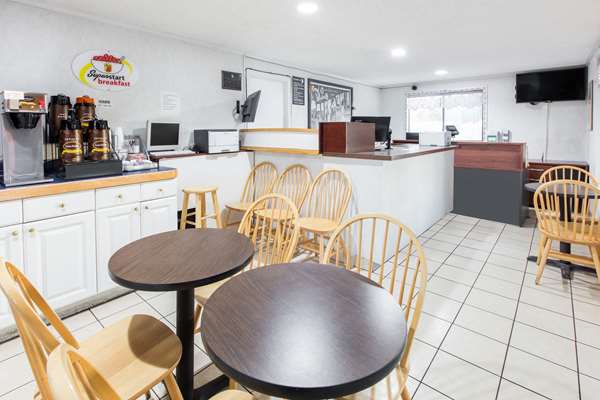  - Super 8 Motel Bishop