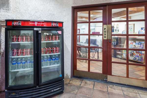  - Days Inn Castaic - I-5, Exit 176