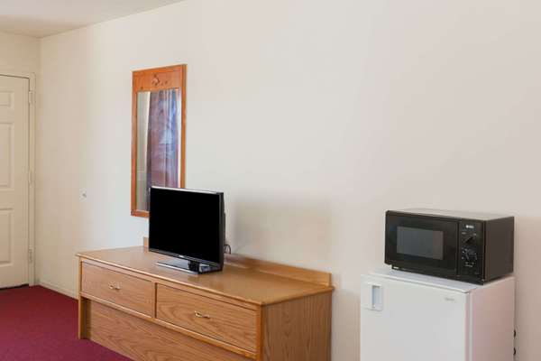  - Days Inn Castaic - I-5, Exit 176
