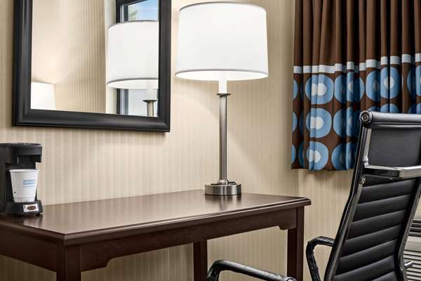  - Super 8 Hotel Grove City