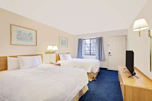 Suite - Days Inn & Suites Needles - I-40, Exit 142