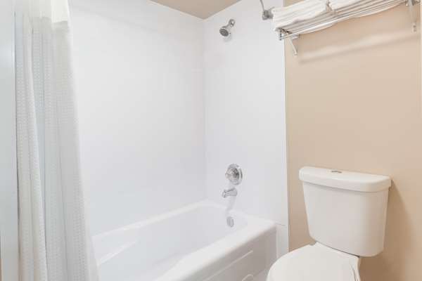  - Super 8 Hotel Saskatoon