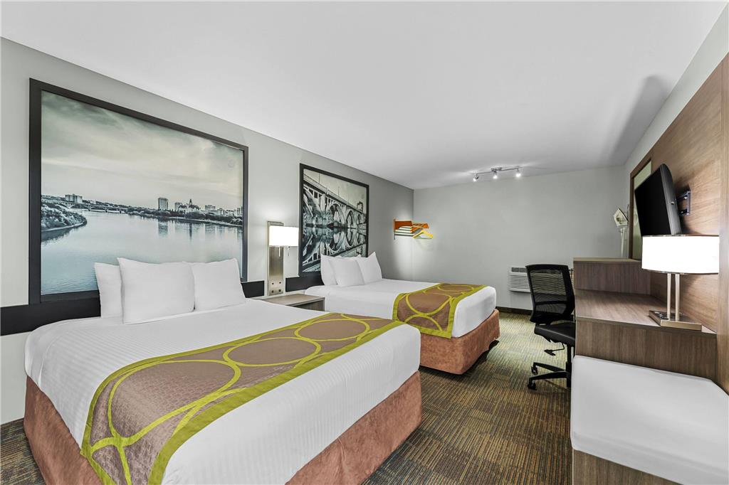 SUPER 8 BY WYNDHAM SASKATOON NEAR S-guestroom-Guest Room,On-Site,Double Room.jpg