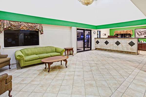  - Super 8 Motel Baytown - I-10, Exit 789