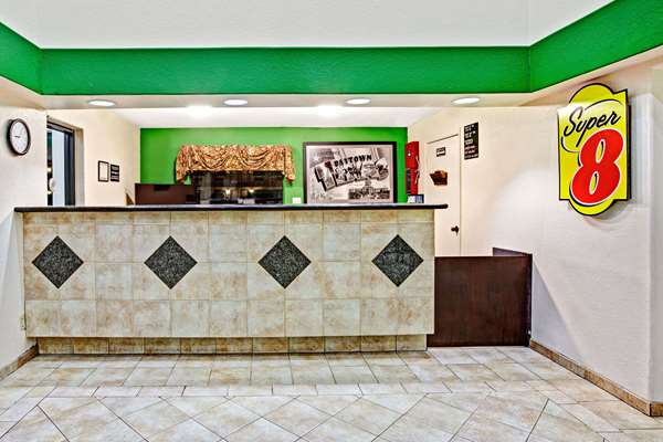  - Super 8 Motel Baytown - I-10, Exit 789