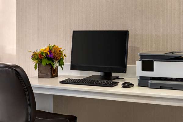 Conference Area - Wingate by Wyndham Hotel Wilmington