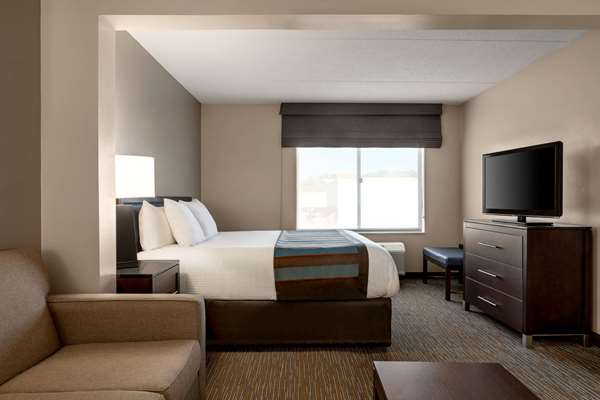  - Wingate by Wyndham Hotel Wilmington
