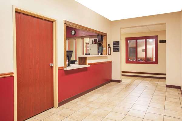  - Super 8 Hotel Mason City