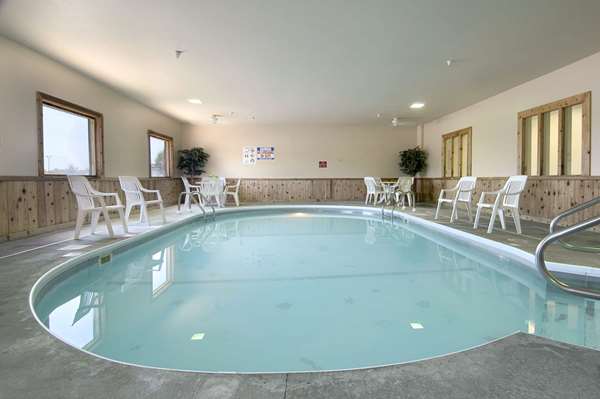 Pool - Super 8 Hotel Mason City