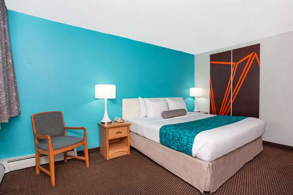  - Howard Johnson Express Inn South Colorado Springs - I-25, Exit 140