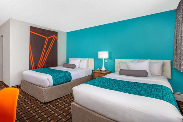  - Howard Johnson Express Inn South Colorado Springs - I-25, Exit 140
