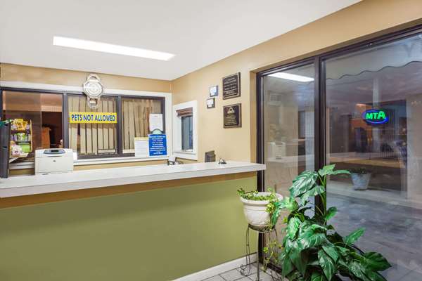  - Days Inn Little River