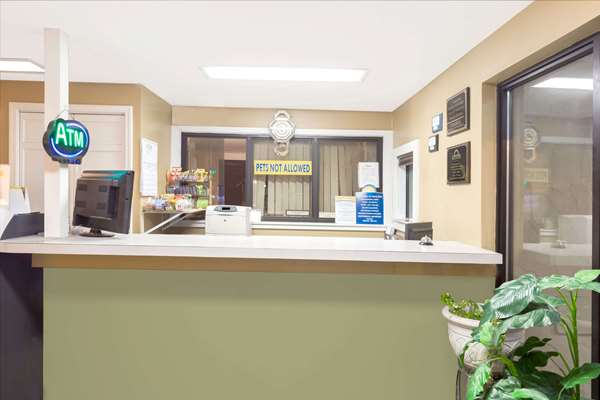  - Days Inn Little River