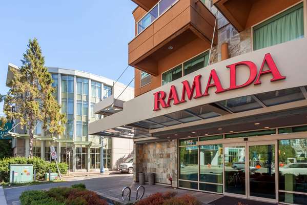 Exterior view - Ramada Vancouver Airport Hotel Richmond